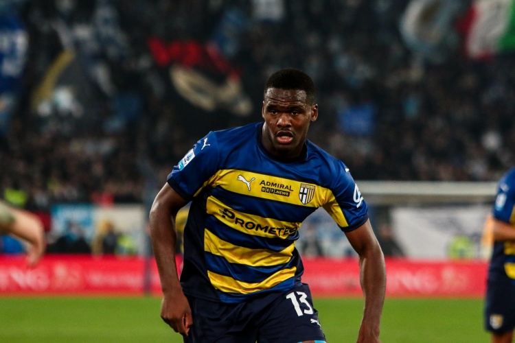 米体:国米计划世俱杯前签下邦尼,之后寻求先租后买霍伊伦